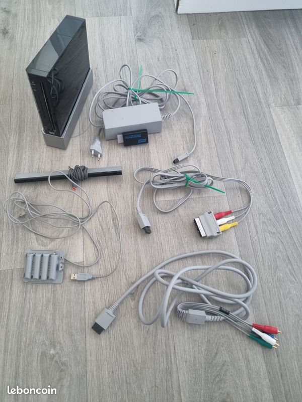 🎮Lot Nintendo Wii complète + 2 manettes + 10 jeux + accessoires (image 9)