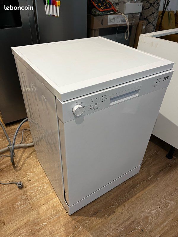 Lave-vaisselle Beko DFN113 (image 4)