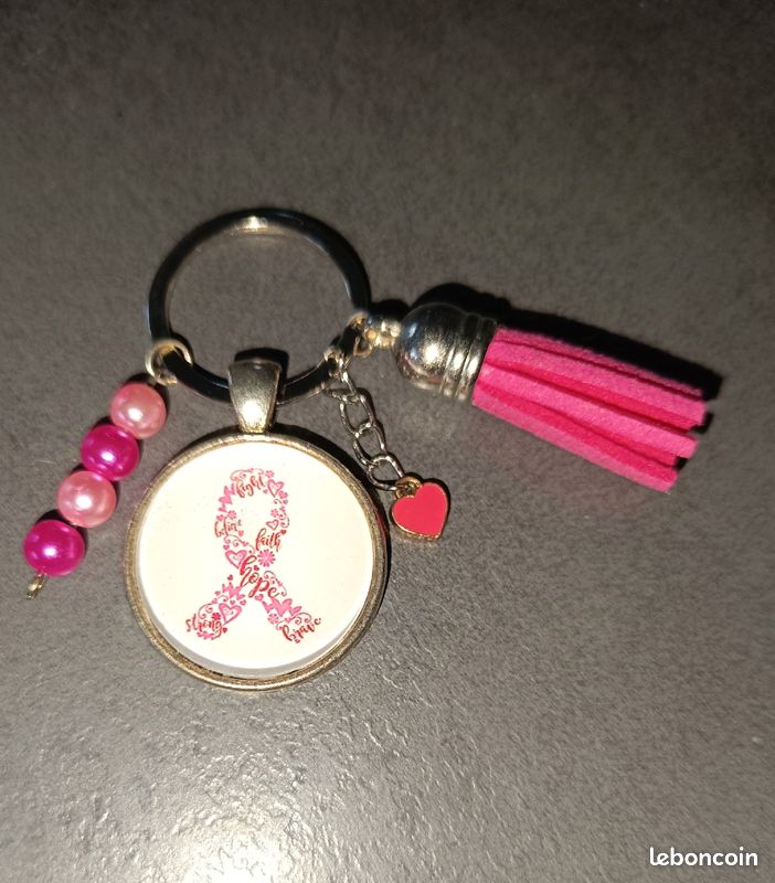 Porte clés octobre rose (image 1)