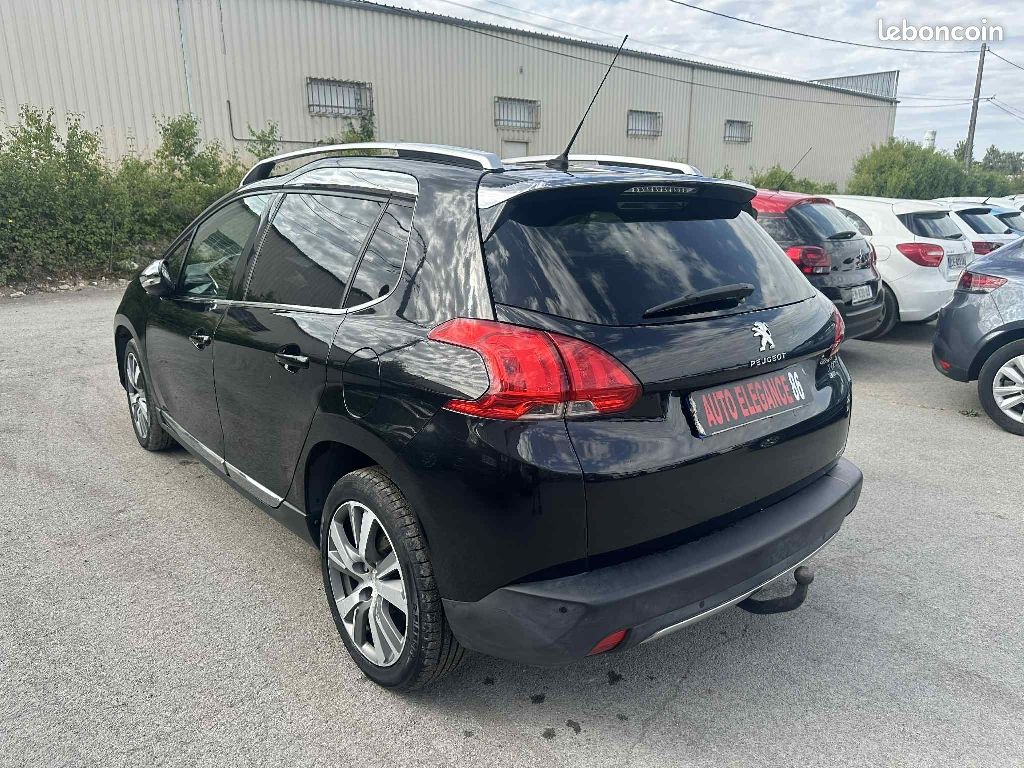 Peugeot 2008 1.6 e-HDi 115ch FAP BVM6 Allure (image 3)