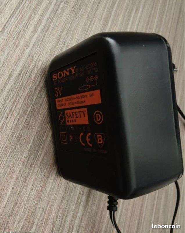 Outtag 12W Universel AC Adaptateur Chargeur Alimentation 3V-12V 7
