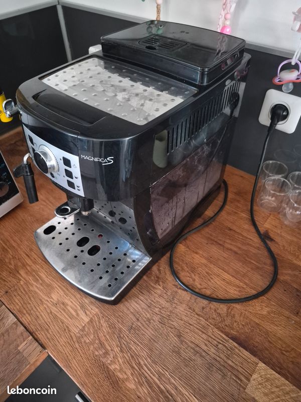 Cafetière Delonghi Magnifica S (image 1)