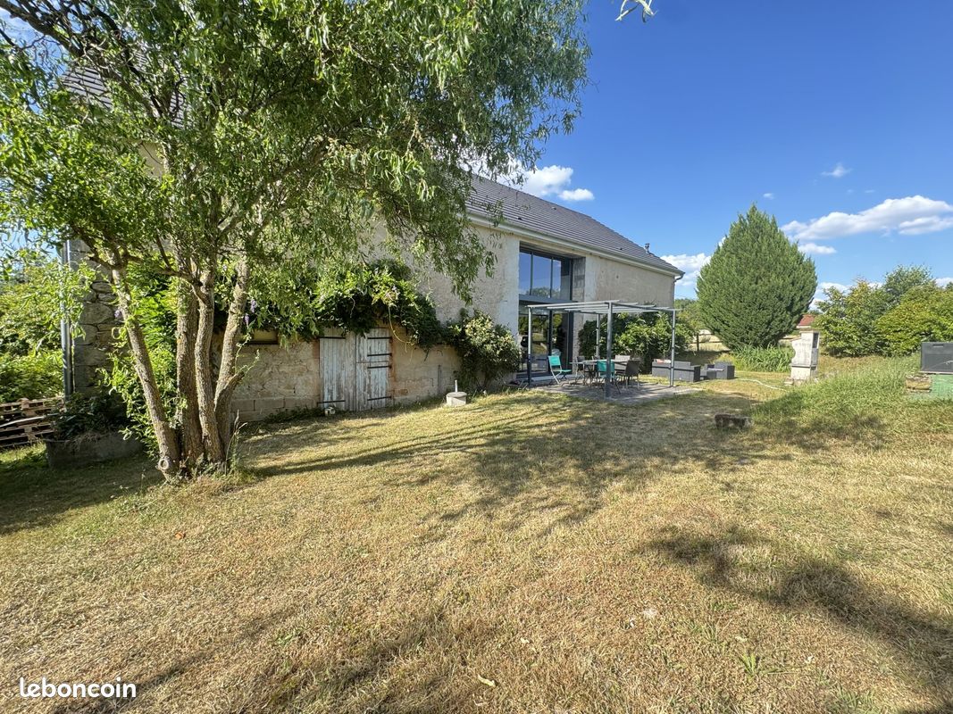 Maison 7 pièces 190 m² · à Durdat-Larequille · 190 m² · 299 600 €