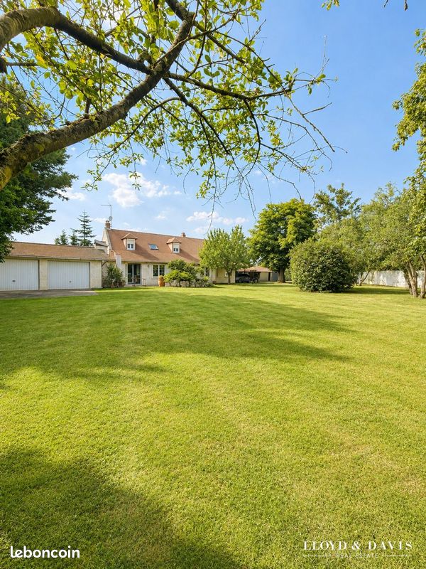 Maison 6 pièces 221 m² · à Compiègne · 221 m² · 399 000 €