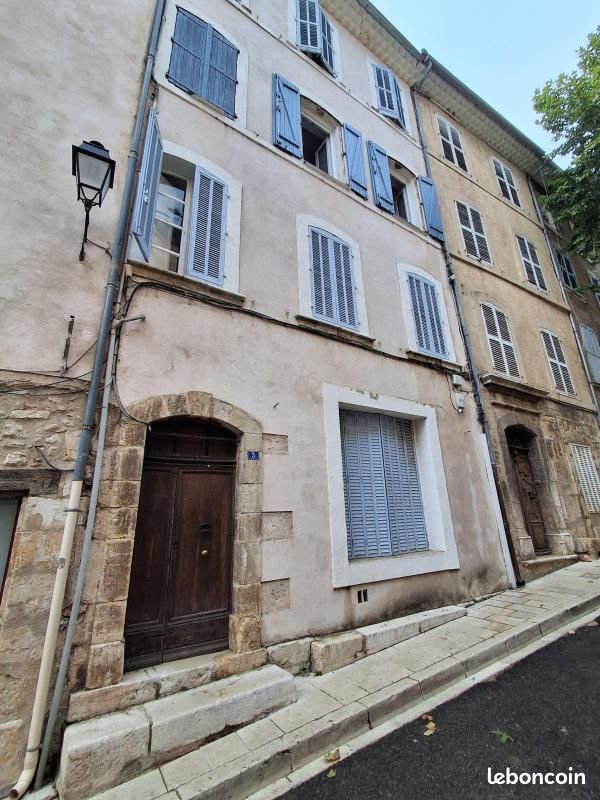 Appartement 1 pièce 30 m² · à Aups · 30 m² · 20 000 €