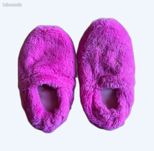 Chaussons chauffants Pelucho (neuf) Chaussures