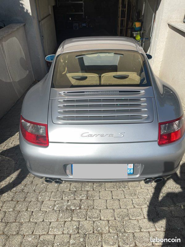 Porsche 911/997 carrera S (image 2)
