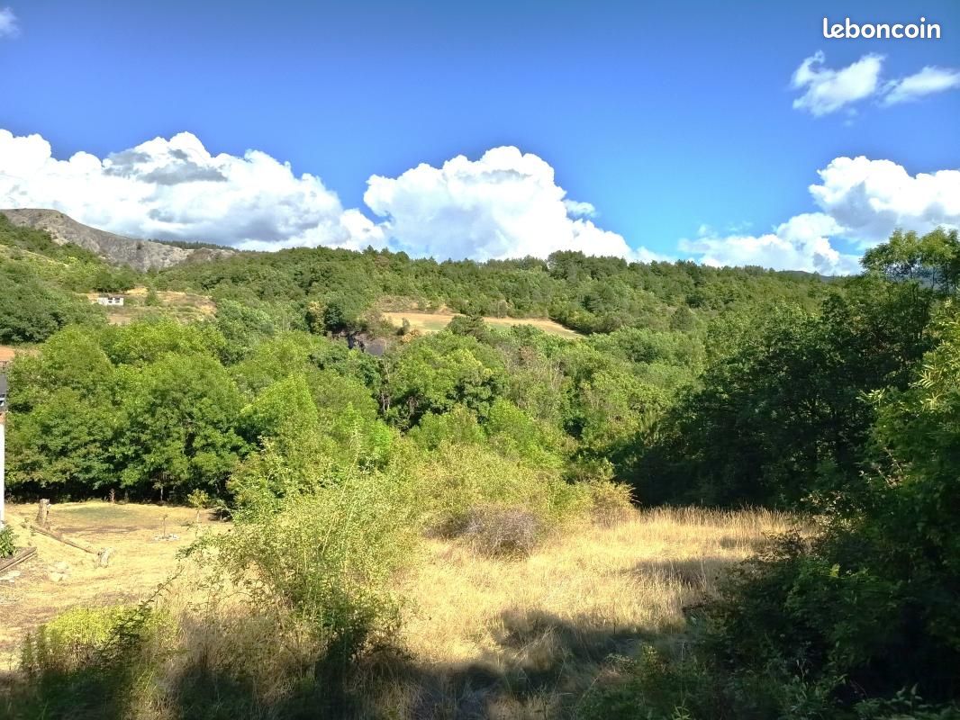 Terrain 2745 m² · à Châteauvieux · 195 000 €