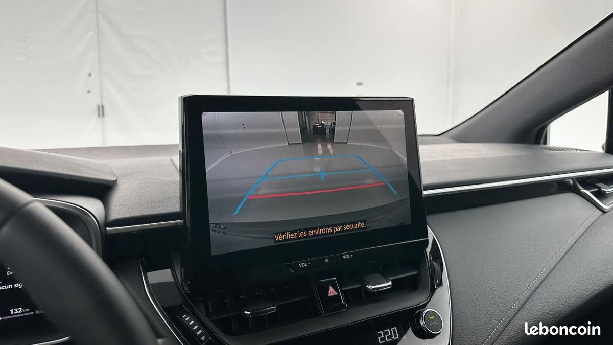 TOYOTA COROLLA TOURING SPORT 1.8 HYBRIDE 140CH DESIGN 0KM | SIEGES + VOLANT CHAUFF. - CAMERa (image 6)
