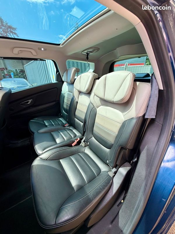 RENAULT GRAND SCENIC 1.7 BLUEDCI 150CH INITIALE PARIS- CUIR - ATTELAGE-GARANTIe (image 6)