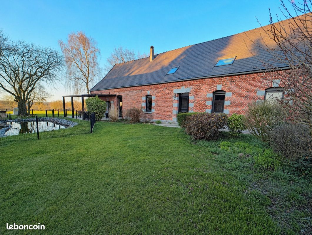 Maison 5 pièces 225 m² · à Le Cateau-Cambrésis · 225 m² · 270 000 €