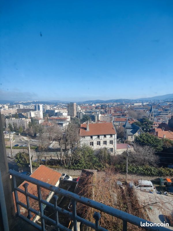 Appartement 12 pièces 214 m² · à Saint-Étienne · 214 m² · 229 000 €