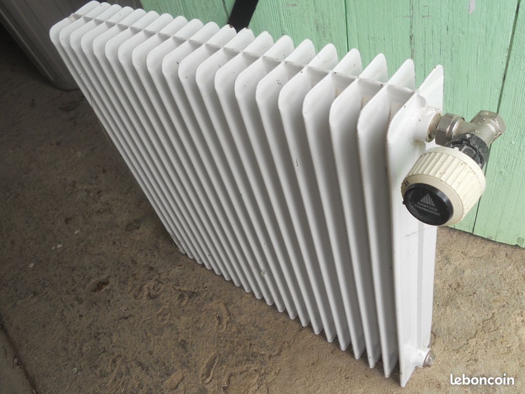 2 radiateurs et vannes thermostatiques (image 2)