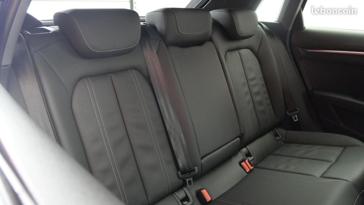 Audi A3 ALLSTREET TFSI e Hybride rechargeable 204 S tronic 6 Avus (image 19)