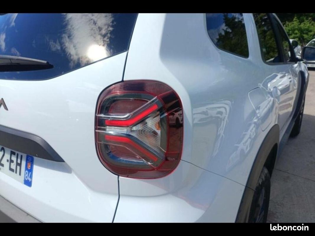 Dacia Duster 1.3 TCe 130ch FAP Extreme 4x2 (image 13)