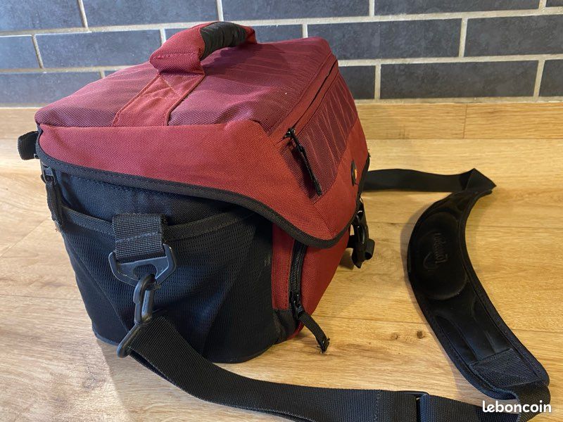 Sac photo Lowepro Nova 190 AW + housse pluie + séparateurs (image 4)