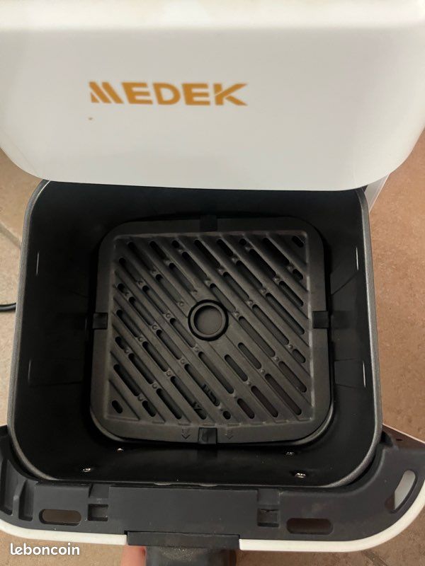 Air fryer (image 2)
