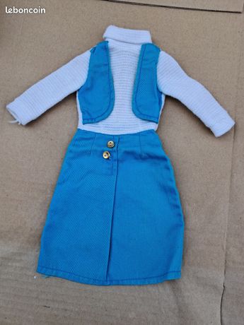 TENUE DE PRÉSENTATION POUR POUPÉE CATHIE BELLA - Année 1971