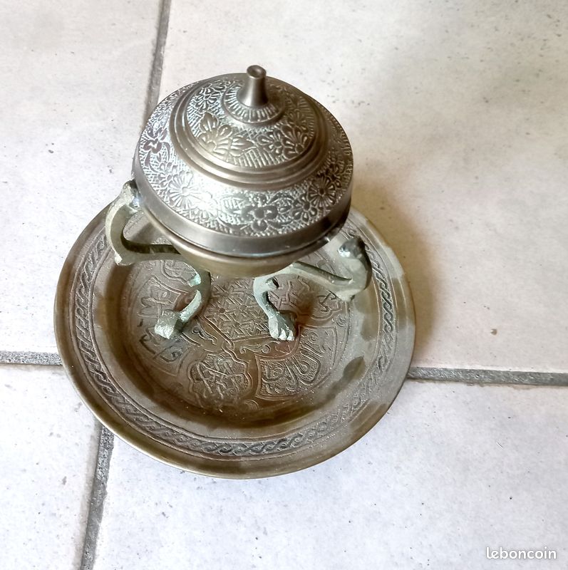 Lot d'objets anciens orientaux début XX° (image 3)