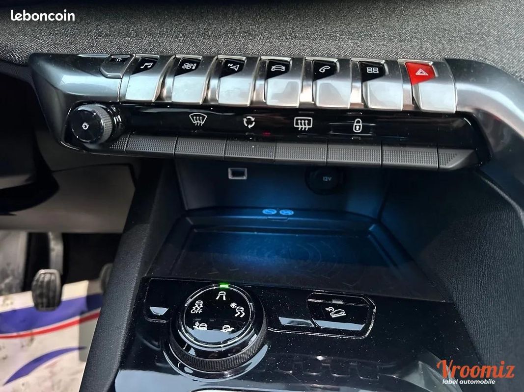 Peugeot 5008 1.2 PURETECH 130CH S&S ALLURE BVM6 (image 21)