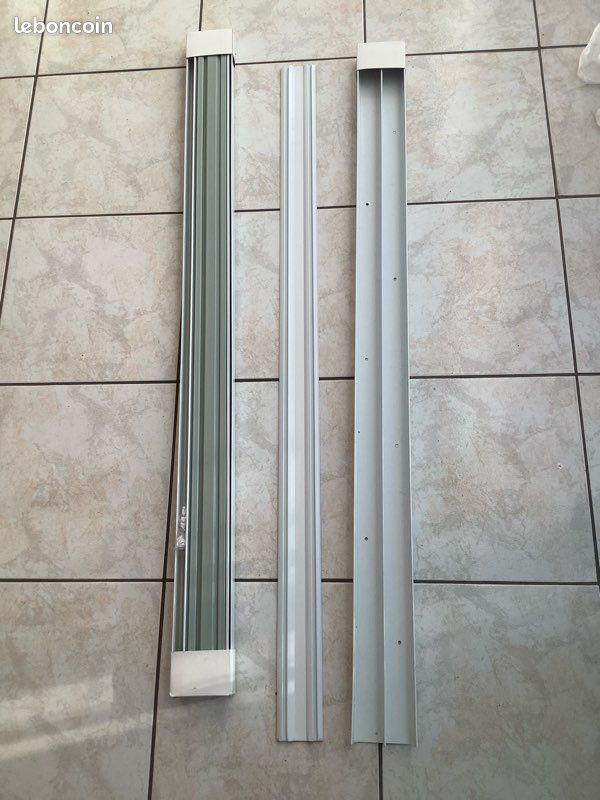 Rails de porte (image 1)