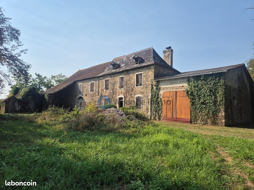 Maison 5 pièces 130 m² · à Sus · 130 m² · 160 000 €