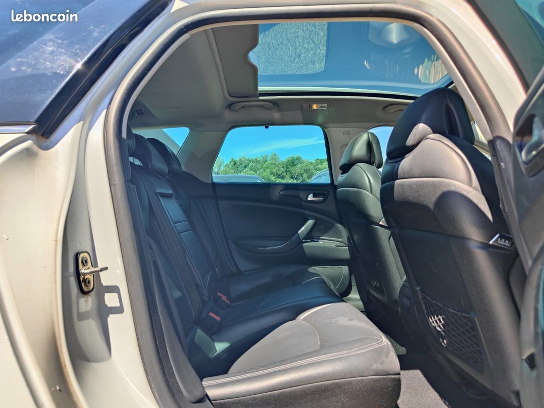 Citroën C5 Tourer 2.2 Hdi 200 ch Exclusive BVA * GARANTIE * REVISEE (image 8)