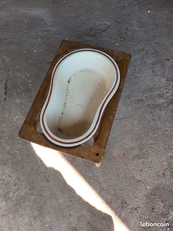 Ancien meuble de toilette bidet (image 2)
