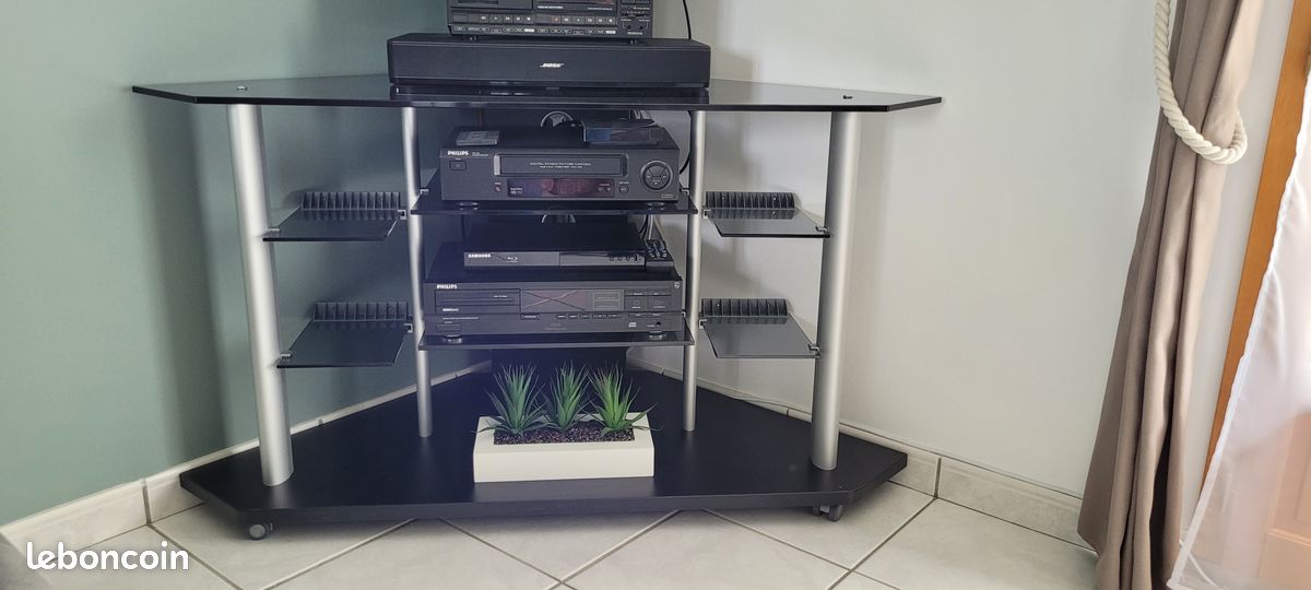 Meuble TV d'angle (image 1)
