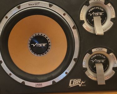 Caisson de basses Vibe Space 12 Amplifié Équipement auto