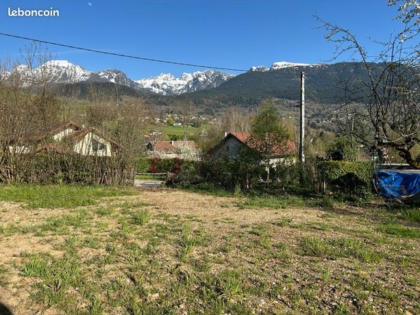 Beau terrain viabilisé