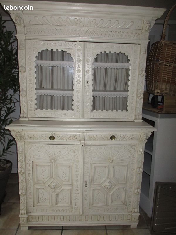 Buffet deux corps sculpté (image 2)