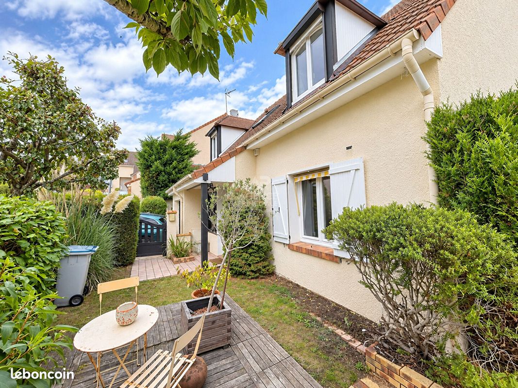 Maison 5 pièces 116 m² · à Chanteloup-les-Vignes · 116 m² · 367 500 €