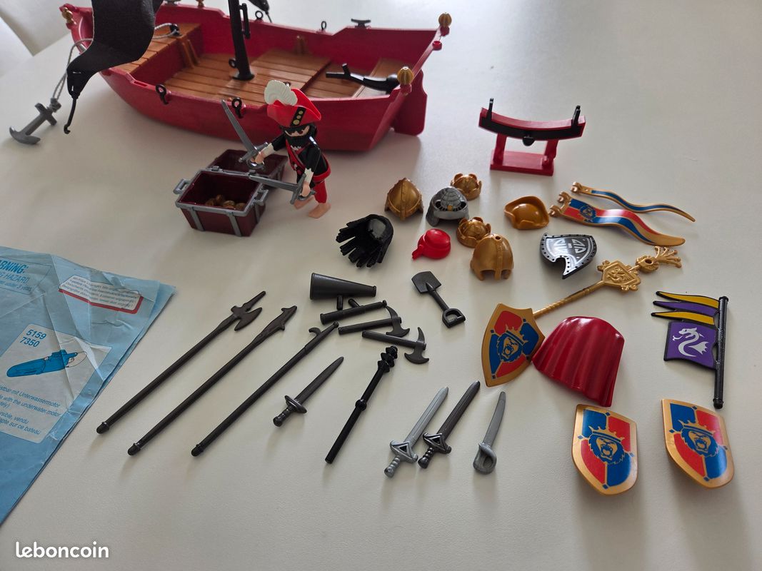 Playmobil - Set 5298 - Bateau Pirate de Tête de mort (image 2)
