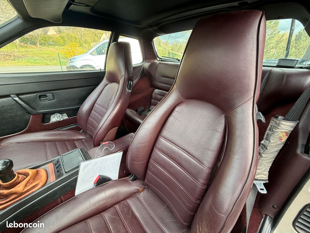 Porsche 924 (image 4)