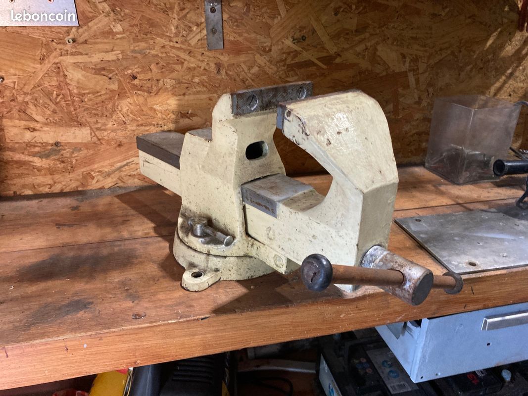 Etau avec base tournante (image 1)