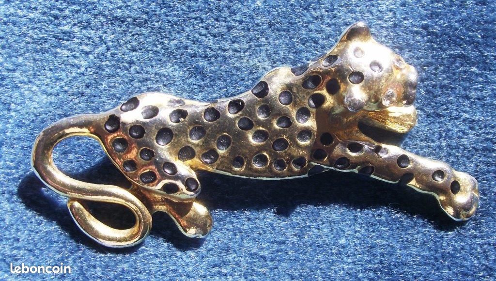 Broche Vintage Panthère En Métal Doré Et émail Pailleté - Yeux Strass - Occasion En Bon état