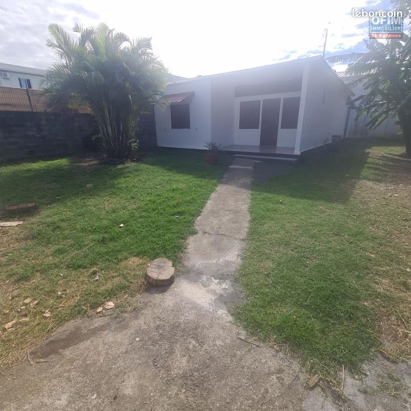 Maison 3 pièces 90 m² · à Sainte-Suzanne · 90 m² · 1 095 €/mois