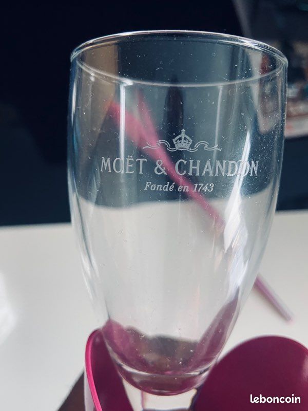 Flutes Moet pomponne (image 7)
