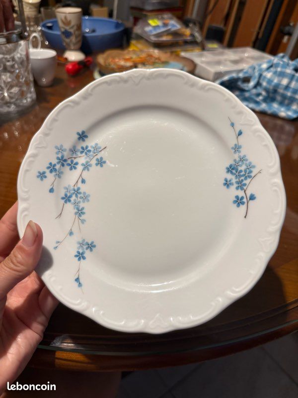Lot d’assiettes vintage porcelaine (image 1)