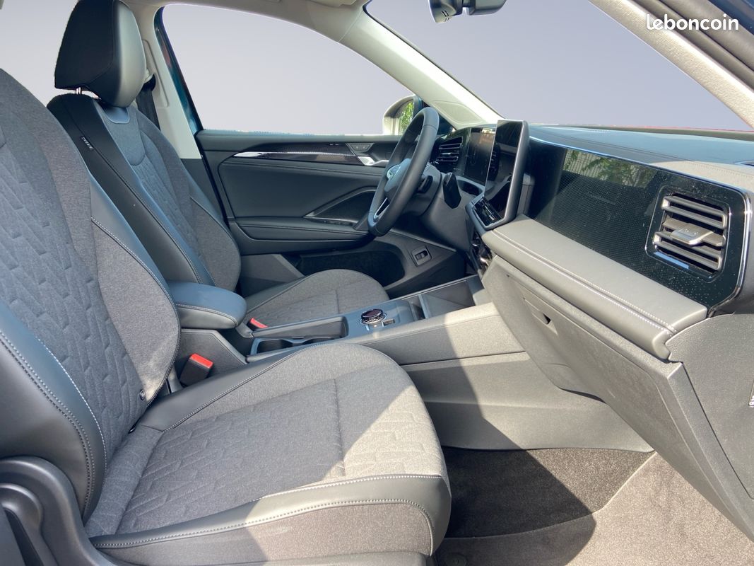 VOLKSWAGEN Tiguan 1.5 eTSI 131ch DSG7 VW Edition (image 11)