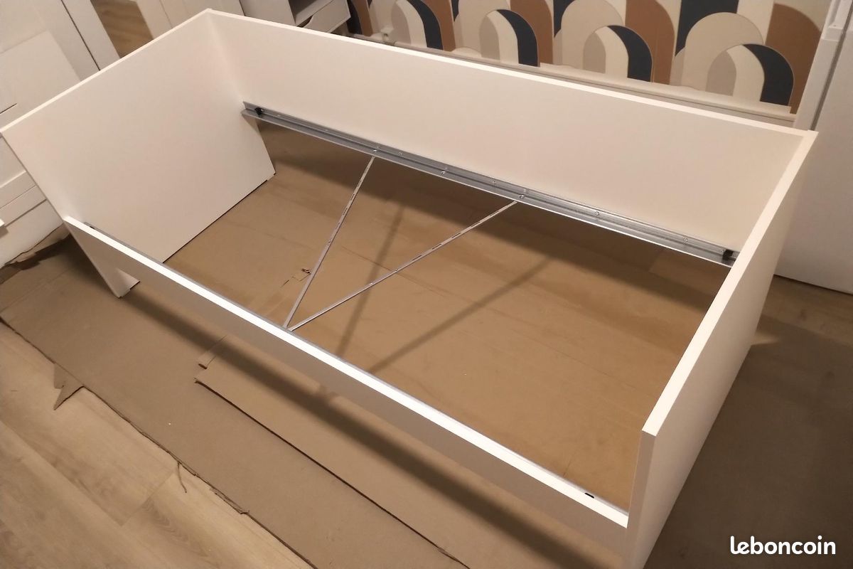 Lit IKEA VIHALS avec rangement blanc 80x200 cm - COMME NEUF (image 2)