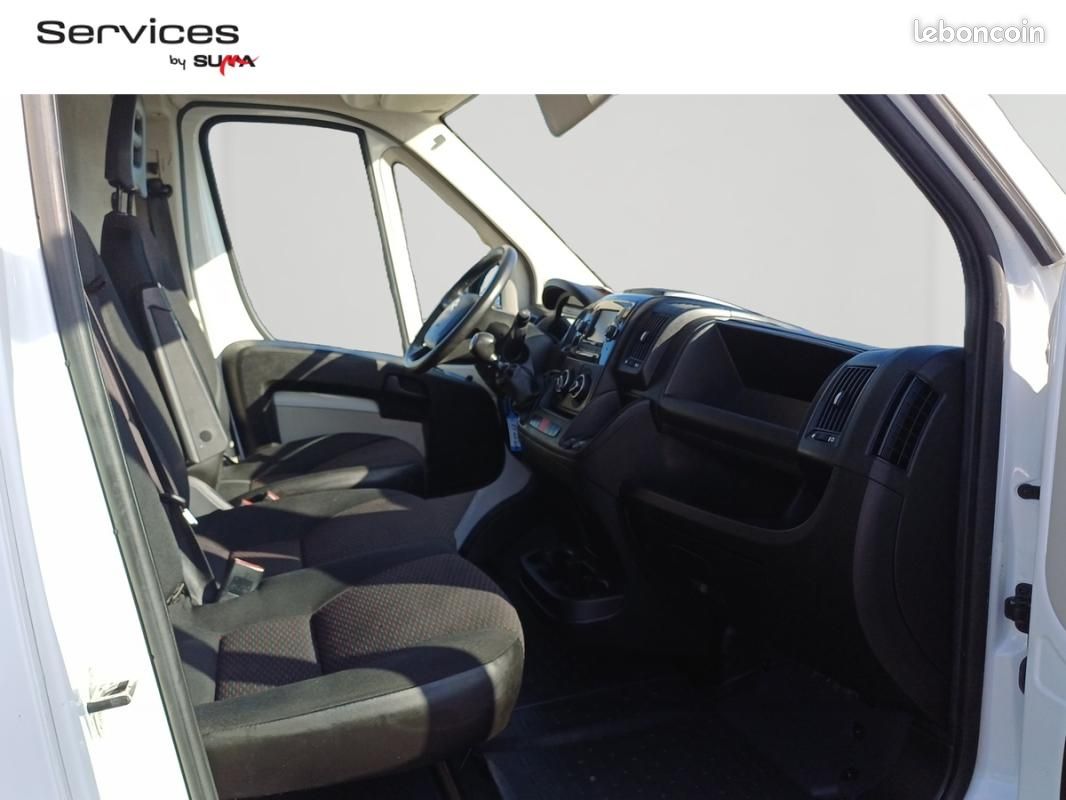 Citroën Jumper FOURGON TOLE 4-35 L4H2 BLUEHDi 160 BVM6 BUSINESS (image 20)