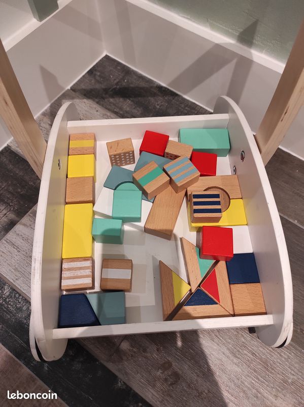 Chariot verbaudet avec cube en bois tbe (image 2)