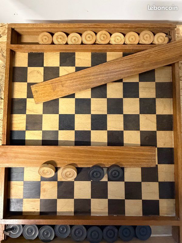 Ancien jeu de dame / échec avec pion tournée (image 2)