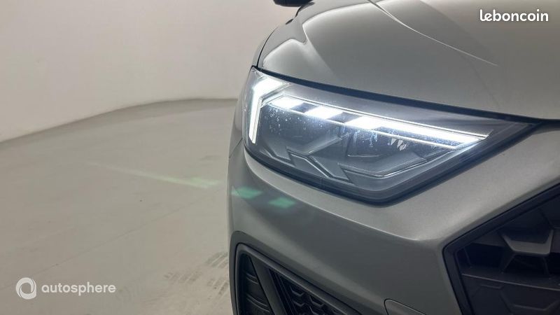 Audi A1 Sportback 35 TFSI 150ch S line S tronic 7 (image 17)