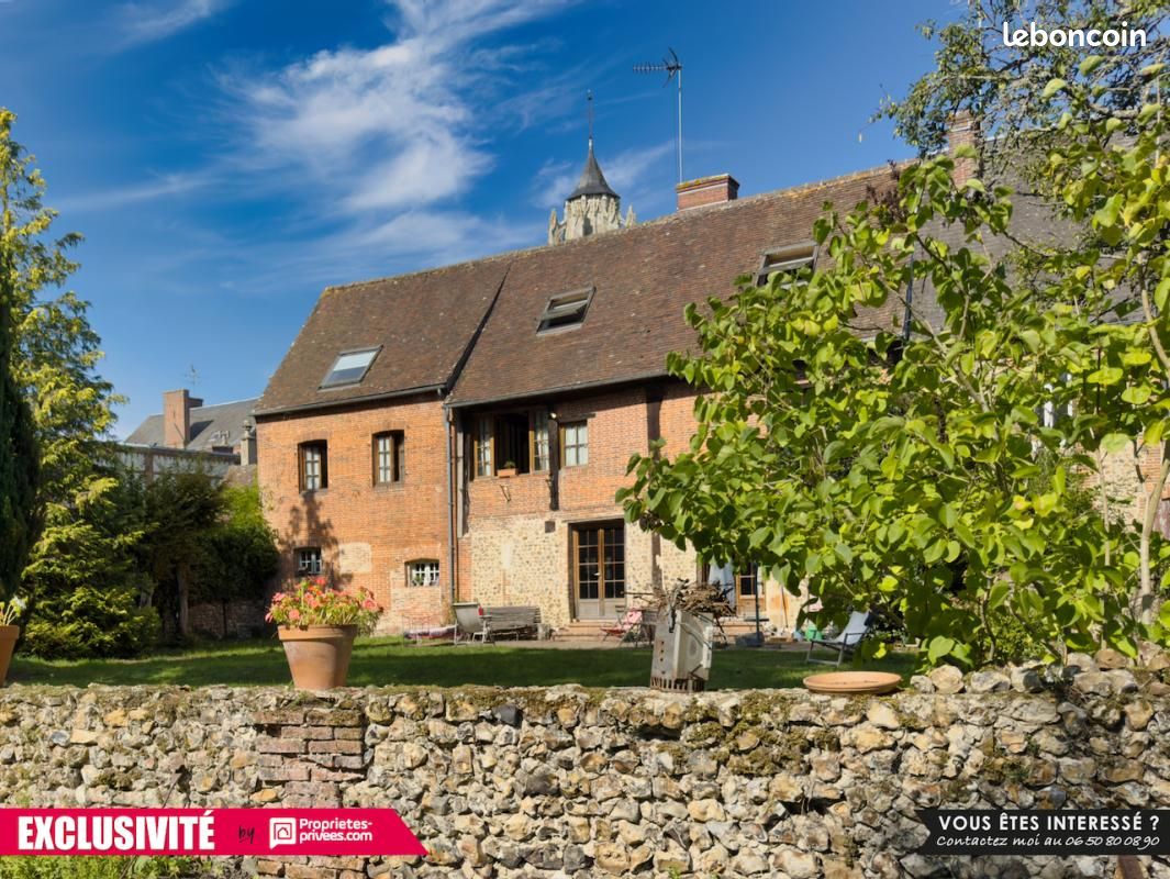 Maison 8 pièces 226 m² · à Rugles · 226 m² · 354 200 €