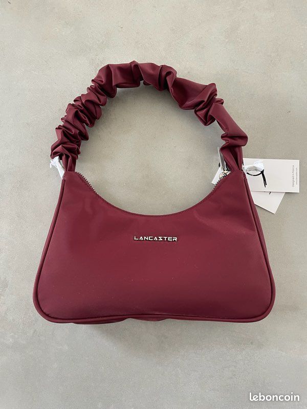 Sac à main besace lancaster bordeaux Accessoires Bagagerie