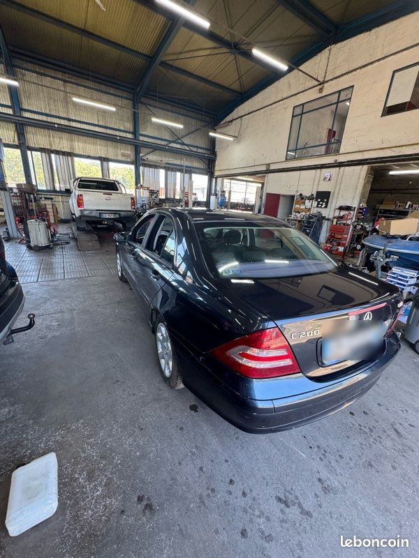Mercedes benz classe c (image 3)