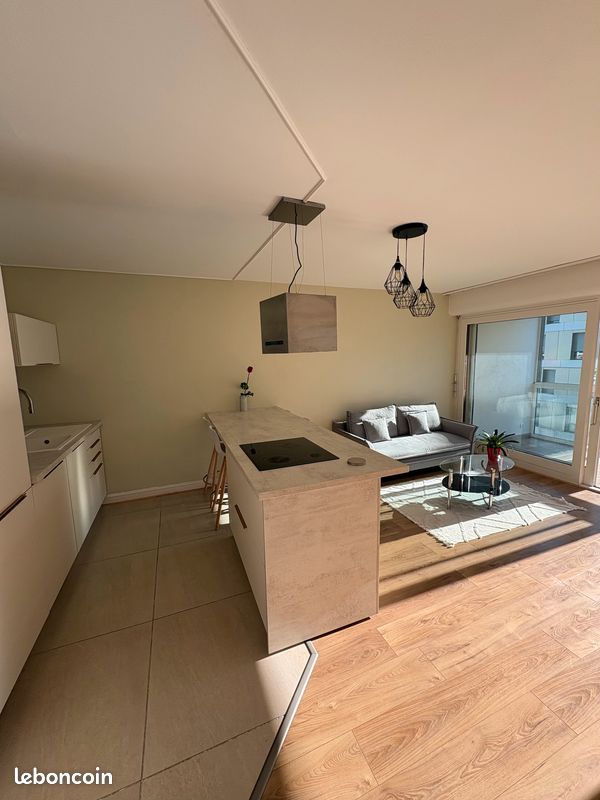 Appartement 4 pièces 80 m² · à Annemasse · 80 m² · 2 300 €/mois